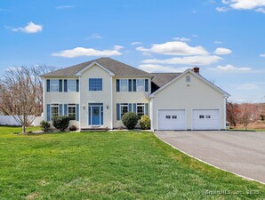 Homes for sale in Shelton, CT | 71 Old Dairy Ln, Shelton, CT 06484 | MLS# 24132980