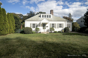 20 Woodlawn Avenue