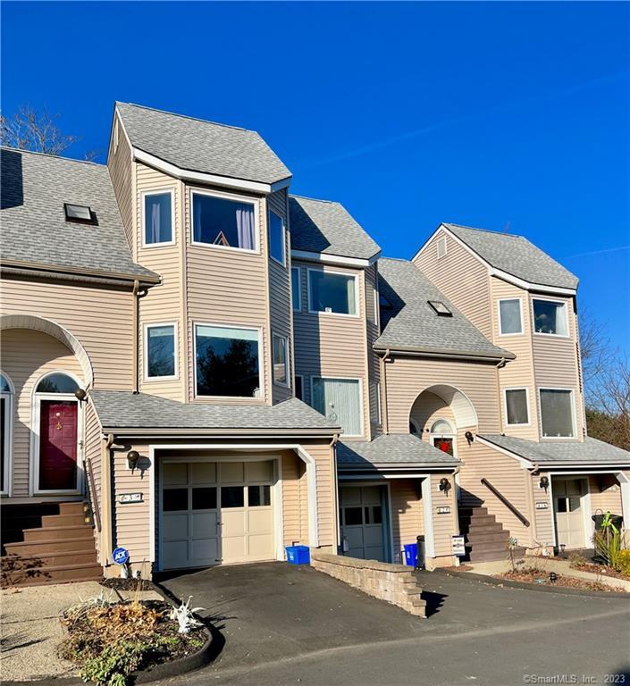 Homes for sale in Branford, CT | 3 Lakeview Dr #3, Branford, CT 06405 | MLS# 24133320