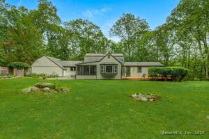 Homes for sale in Weston, CT | 32 Calvin Rd, Weston, CT 06883 | MLS# 24133411