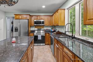 Homes for sale in Thompson, CT | 433 Fabyan Rd, Thompson, CT 06255 | MLS# 24129302