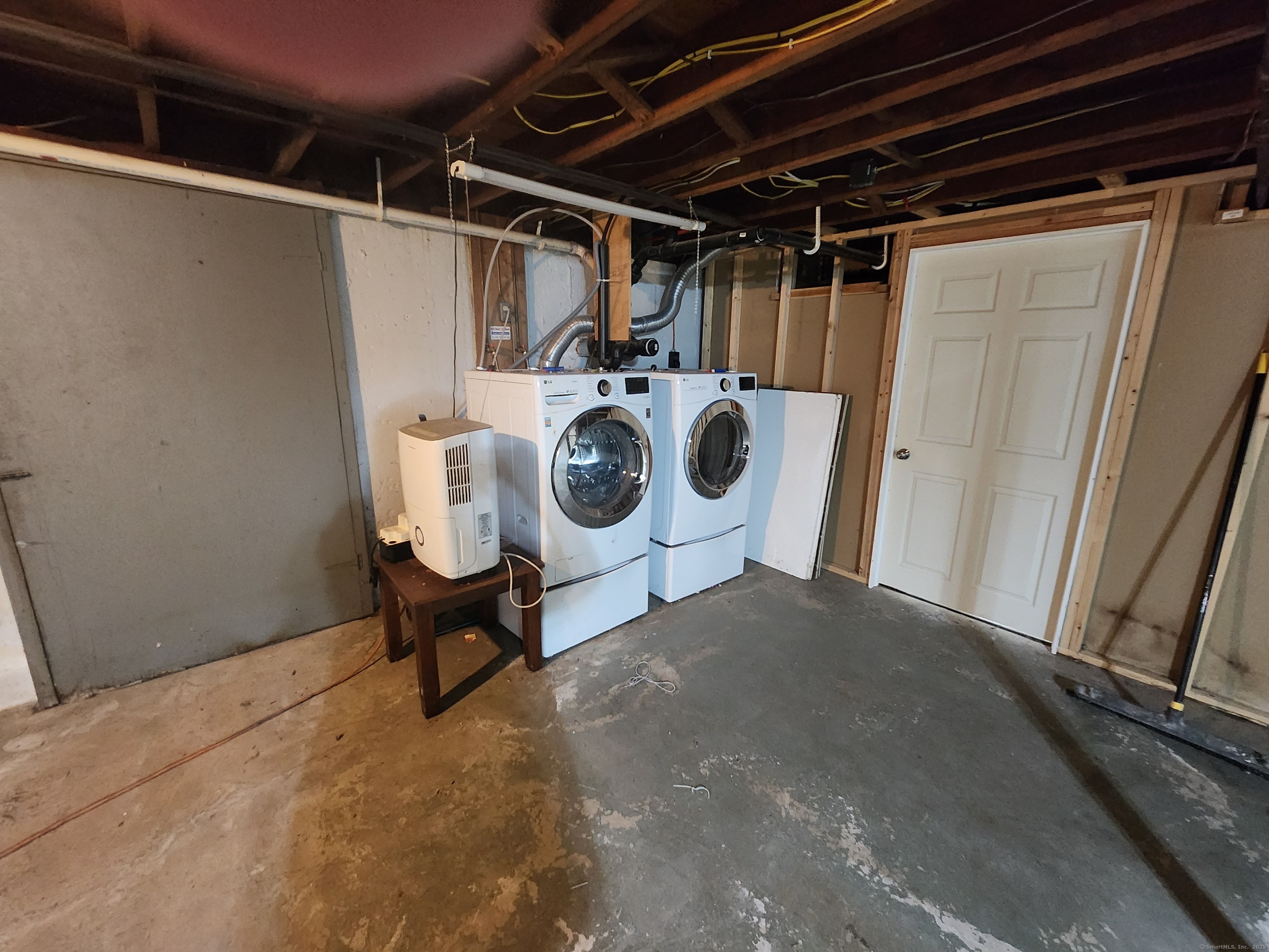 62 Benton, Glastonbury, 06033, 4 Bedrooms Bedrooms, 0 ,2 BathroomsBathrooms,Residential Rental,For Sale,Benton,0,24074246