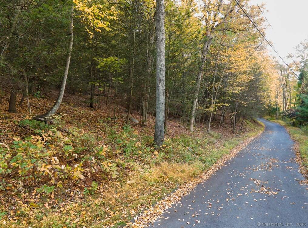 Homes for sale in Newtown, CT | 1 Turkey Hill Ter, Newtown, CT 06470 | MLS# 24133839