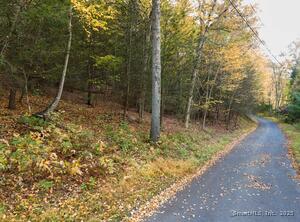 Homes for sale in Newtown, CT | 1 Turkey Hill Ter, Newtown, CT 06470 | MLS# 24133839