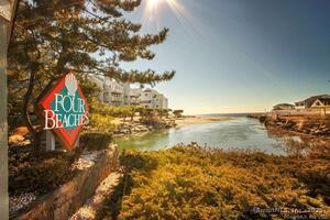 Homes for sale in East Haven, CT | 1 Mansfield Grove Rd #APT 206, East Haven, CT 06512 | MLS# 24133868