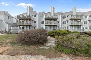Homes for sale in East Haven, CT | 1 Mansfield Grove Rd #APT 206, East Haven, CT 06512 | MLS# 24133868