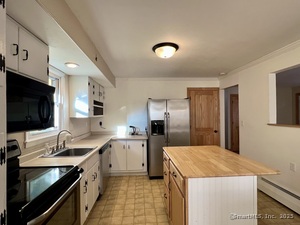 Homes for sale in Old Saybrook, CT | 5 Sunrise Ave, Old Saybrook, CT 06475 | MLS# 24132276