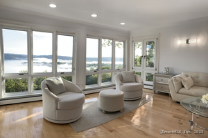 Homes for sale in Ridgefield, CT | 10 Hillcrest Ct, Ridgefield, CT 06877 | MLS# 24114294