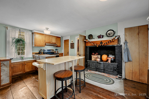 Homes for sale in Middletown, CT | 160 Boston Rd, Middletown, CT 06457 | MLS# 24133866