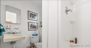 Homes for sale in West Haven, CT | 23 Meadowbrook Rd, West Haven, CT 06516 | MLS# 24133882