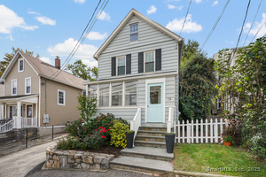 15 Mathews Street