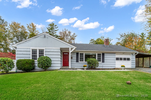 5 Fleetwood Drive