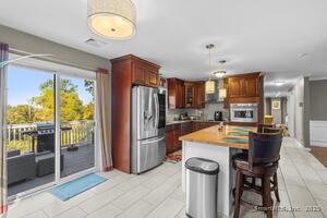 Homes for sale in Windsor, CT | 400 Old Day Hill Rd, Windsor, CT 06095 | MLS# 24134080