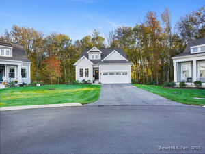 Homes for sale in Oxford, CT | 945 Mackenzie Ln #945, Oxford, CT 06478 | MLS# 24132963