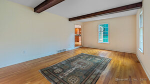 Homes for sale in Middlebury, CT | 72 Carriage Dr, Middlebury, CT 06762 | MLS# 24131536