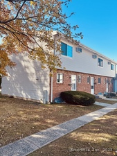 Homes for sale in Waterbury, CT | 30 Woodglen Dr #APT 7B2, Waterbury, CT 06705 | MLS# 24134236