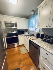 Homes for sale in Waterbury, CT | 30 Woodglen Dr #APT 7B2, Waterbury, CT 06705 | MLS# 24134236