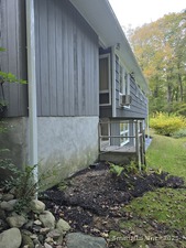 Homes for sale in Newtown, CT | 32 Old Green Rd, Newtown, CT 06482 | MLS# 24133245