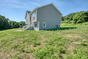 Homes for sale in Windham, CT | 121 Highland View Dr, Windham, CT 06266 | MLS# 24133450