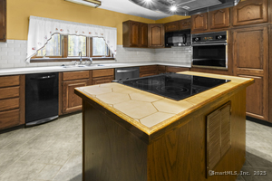 Homes for sale in Putnam, CT | 160 Munyan Rd, Putnam, CT 06260 | MLS# 24134279