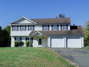 Homes for sale in East Granby, CT | 6 Spoonville Rd, East Granby, CT 06026 | MLS# 24134230