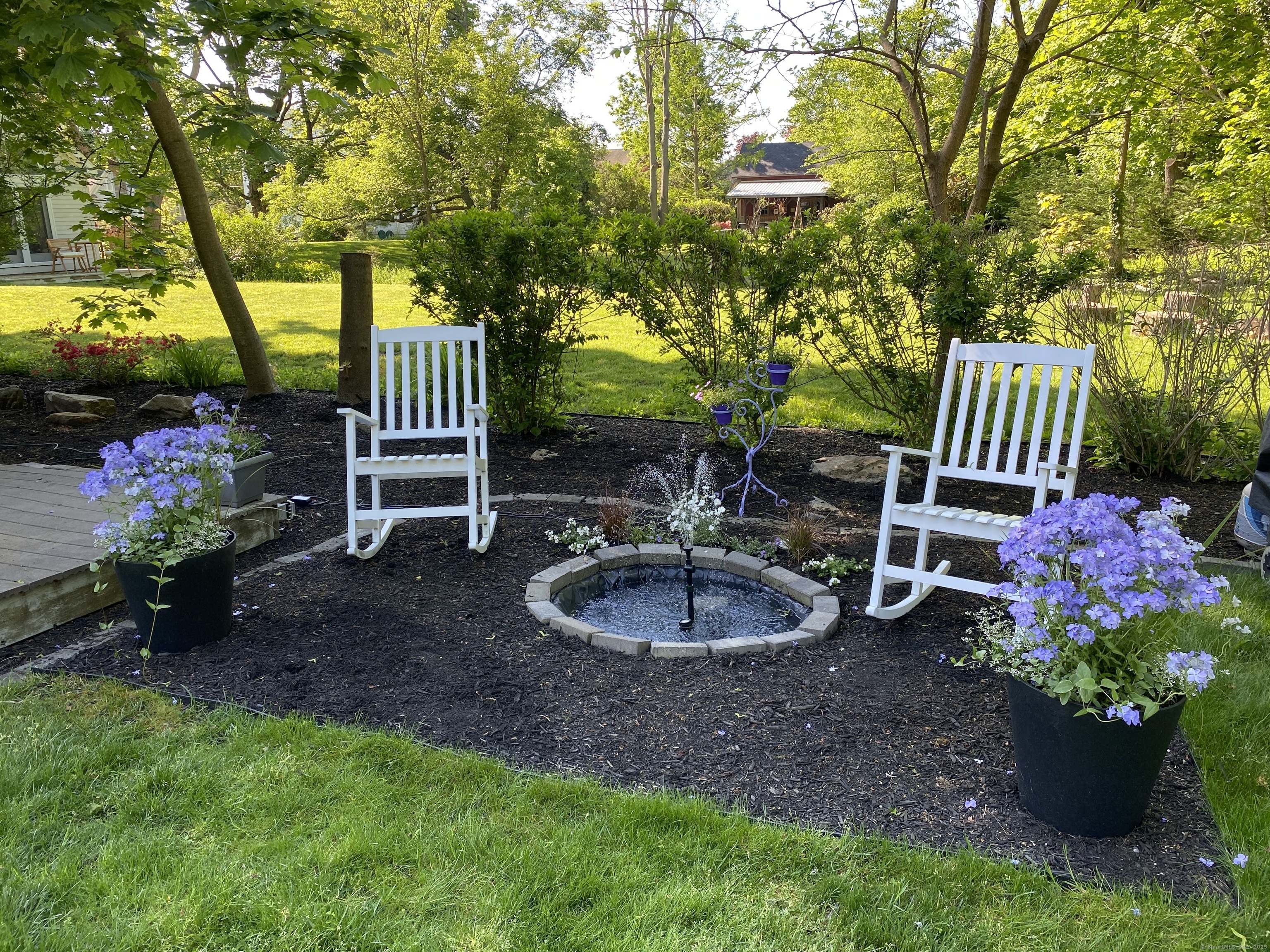 Guilford, Connecticut, 06437, United States, 6 Bedrooms Bedrooms, ,4 BathroomsBathrooms,Residential,For Sale,1992629