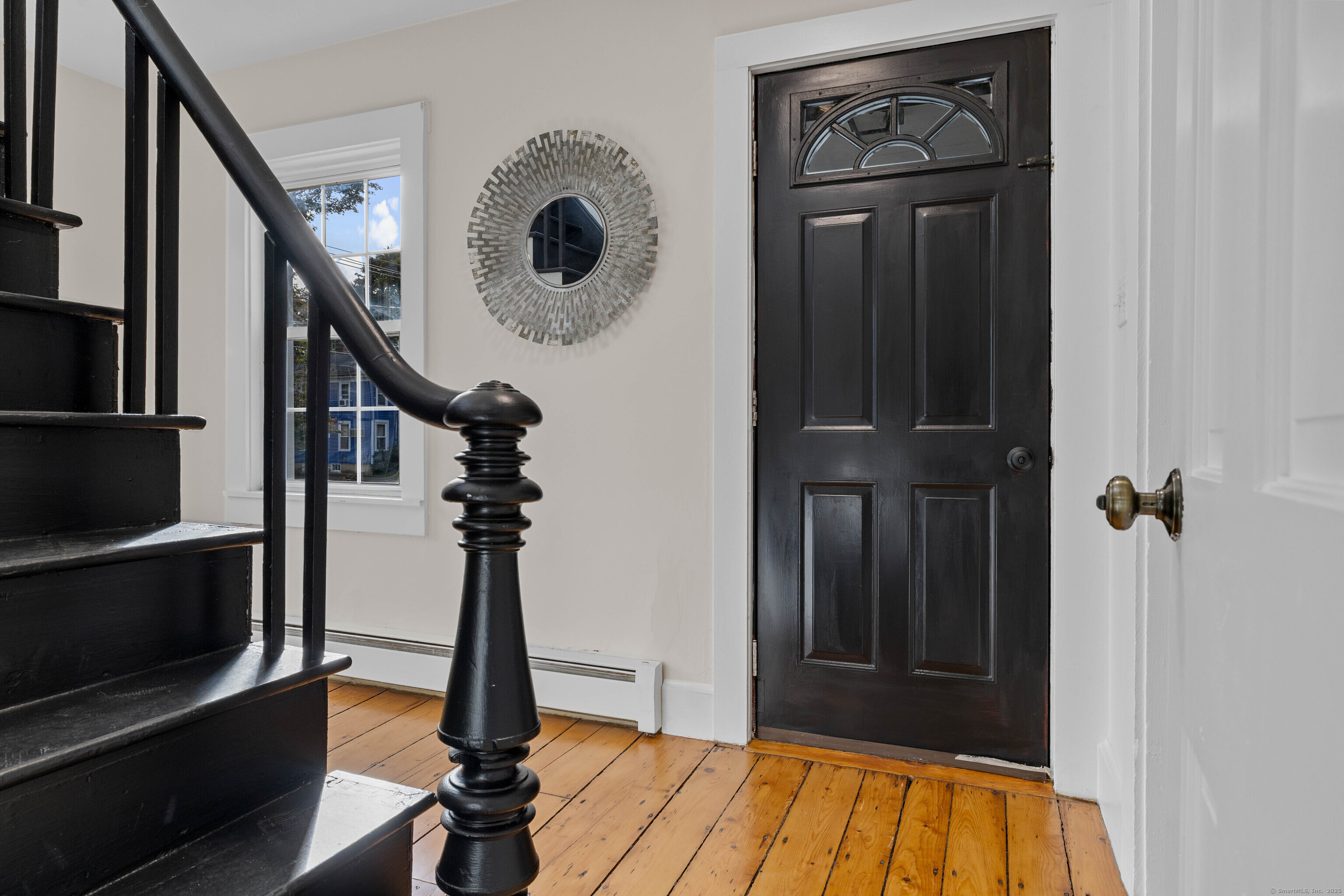 Guilford, Connecticut, 06437, United States, 6 Bedrooms Bedrooms, ,4 BathroomsBathrooms,Residential,For Sale,1992629