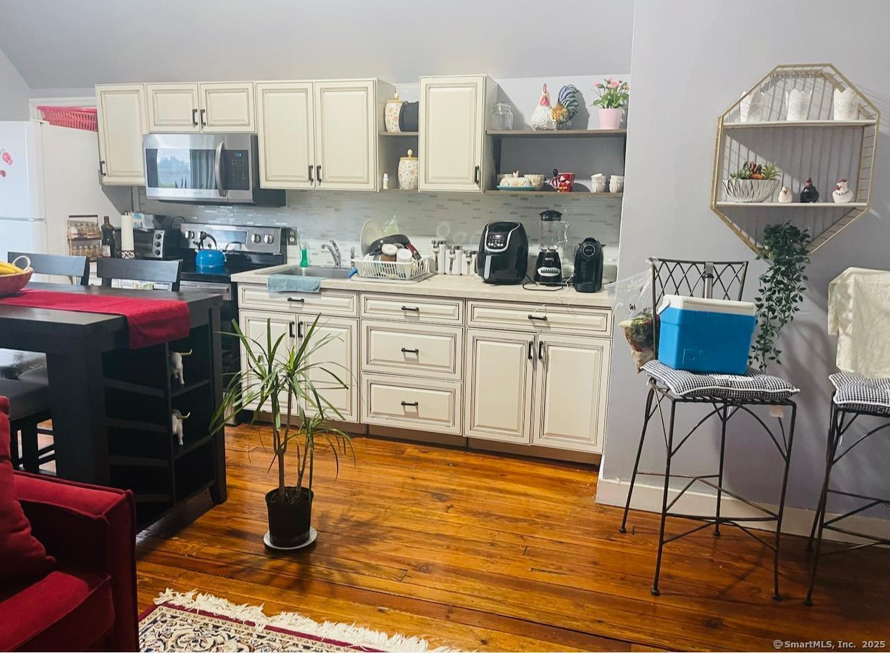 724 Capitol, Bridgeport, 06606, 10 Bedrooms Bedrooms, 0 ,3 BathroomsBathrooms,Multi-family For Sale,For Sale,Capitol,0,24134382