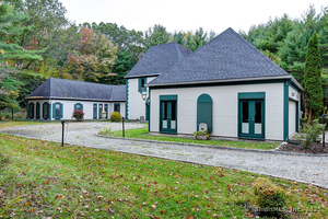 Homes for sale in Middlebury, CT | 225 Crest Rd, Middlebury, CT 06762 | MLS# 24133783