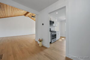 Homes for sale in Stratford, CT | 488 Commanche Ln #A, Stratford, CT 06614 | MLS# 24134368