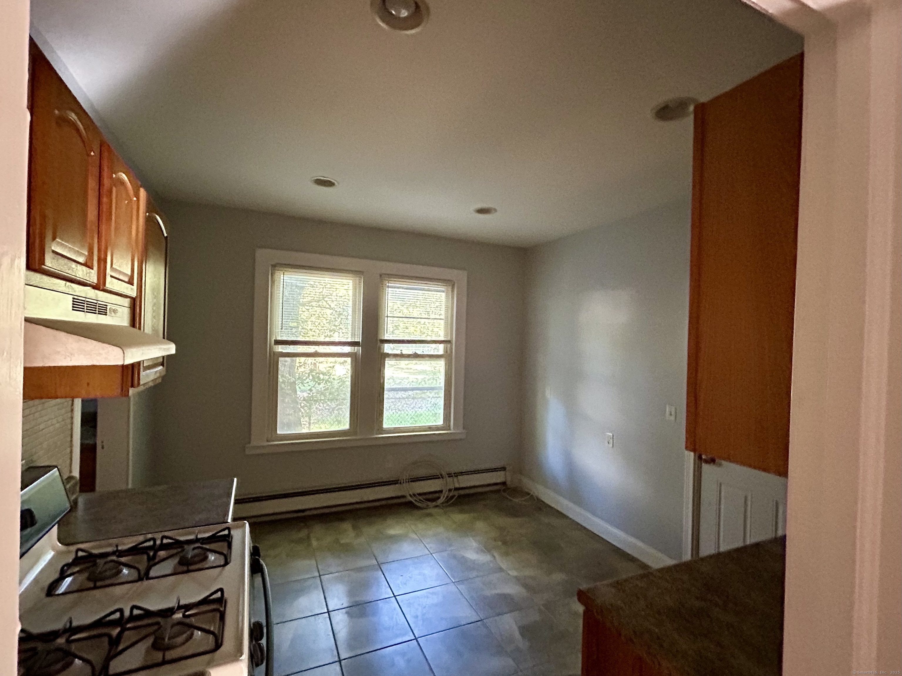 Photo 7 of 51 Mead Street, New Haven, CT