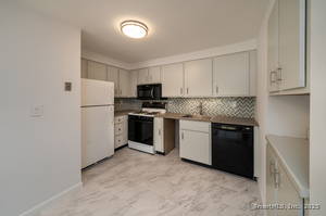 Homes for sale in Branford, CT | 323 Walden Green Rd #323, Branford, CT 06405 | MLS# 24133913