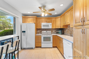 Homes for sale in Hamden, CT | 248 Centerbrook Rd, Hamden, CT 06518 | MLS# 24134261