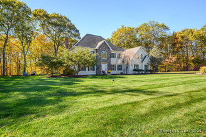 Homes for sale in Newtown, CT | 66 Marlin Rd, Newtown, CT 06482 | MLS# 24124352