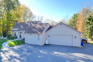 Homes for sale in Winchester, CT | 197 Spencer Hill Rd, Winchester, CT 06098 | MLS# 24134519