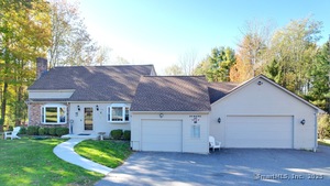 Homes for sale in Winchester, CT | 197 Spencer Hill Rd, Winchester, CT 06098 | MLS# 24134519