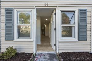 Homes for sale in Stratford, CT | 107 Dewey St, Stratford, CT 06615 | MLS# 24134532