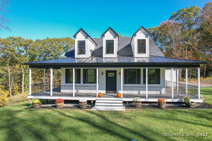 Homes for sale in Plymouth, CT | 10 Country Garden Ct, Plymouth, CT 06786 | MLS# 24133453