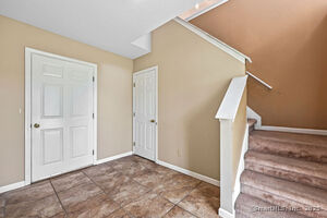 Homes for sale in East Granby, CT | 6 Spoonville Rd, East Granby, CT 06026 | MLS# 24134230