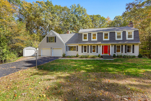 Homes for sale in Brookfield, CT | 19 Kimberly Dr, Brookfield, CT 06804 | MLS# 24134514