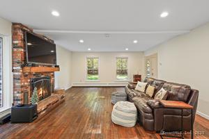 Homes for sale in Brookfield, CT | 19 Kimberly Dr, Brookfield, CT 06804 | MLS# 24134514