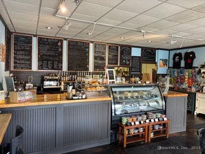 Homes for sale in East Lyme, CT | 28 Pennsylvania Ave, East Lyme, CT 06357 | MLS# 24133797