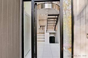 Homes for sale in Stamford, CT | 210 Red Fox Rd, Stamford, CT 06903 | MLS# 24134842