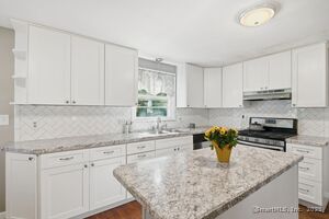 Homes for sale in Enfield, CT | 17 Douglas Dr, Enfield, CT 06082 | MLS# 24134869