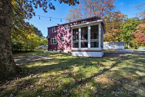 Homes for sale in Enfield, CT | 17 Douglas Dr, Enfield, CT 06082 | MLS# 24134869