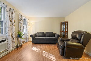 Homes for sale in Avon, CT | 239 Old Farms Rd #APT 15A, Avon, CT 06001 | MLS# 24125331