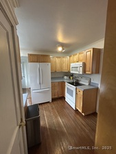 Homes for sale in Naugatuck, CT | 21 Acushnet St, Naugatuck, CT 06770 | MLS# 24134882