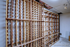 Homes for sale in Middlebury, CT | 225 Crest Rd, Middlebury, CT 06762 | MLS# 24133783