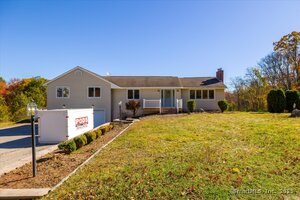 Homes for sale in Thompson, CT | 827 Thompson Rd, Thompson, CT 06277 | MLS# 24134901