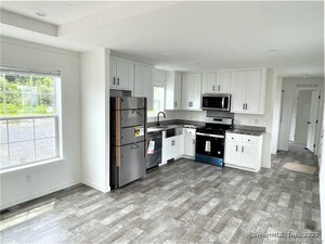 Homes for sale in Mansfield, CT | 28 Barlow Dr, Mansfield, CT 06268 | MLS# 24134930